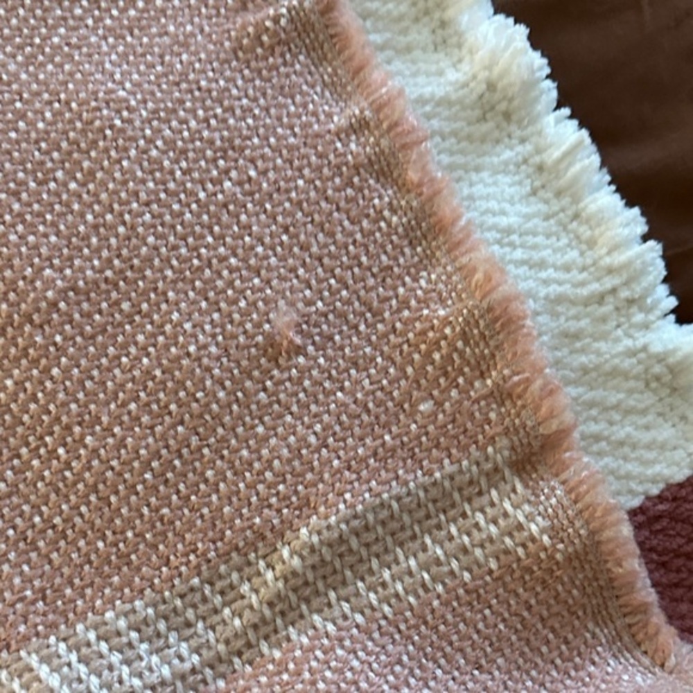 RACHEL Rachel Roy Pink and Cream Geometric Throw Blanket with Tassels - Picture 8 of 8